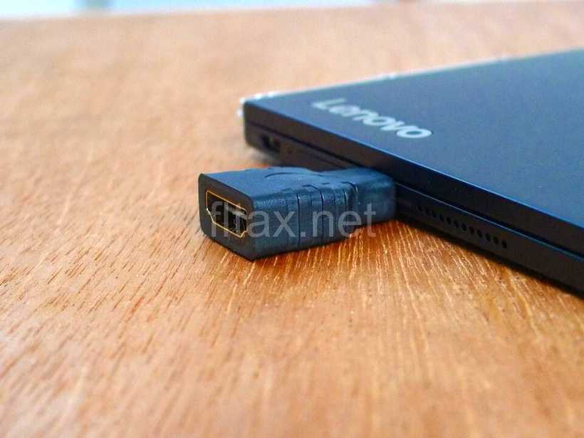 100均（ダイソー）のmicroHDMIアダプター